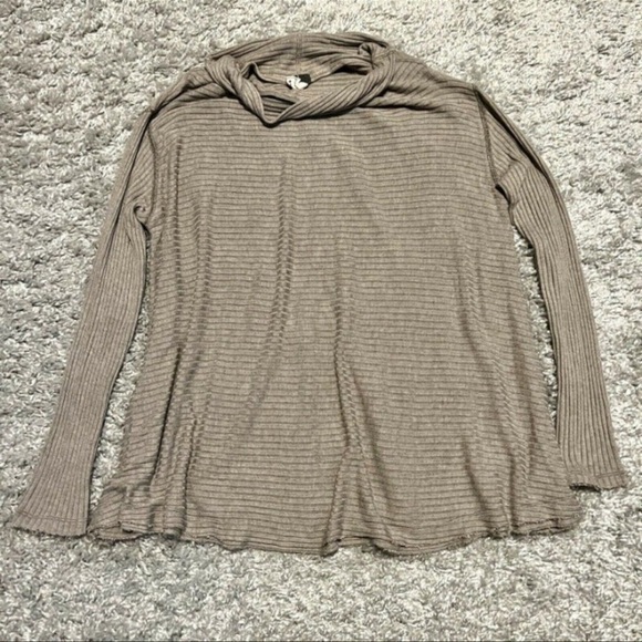Free People Mock Turtleneck Top - Picture 5 of 6